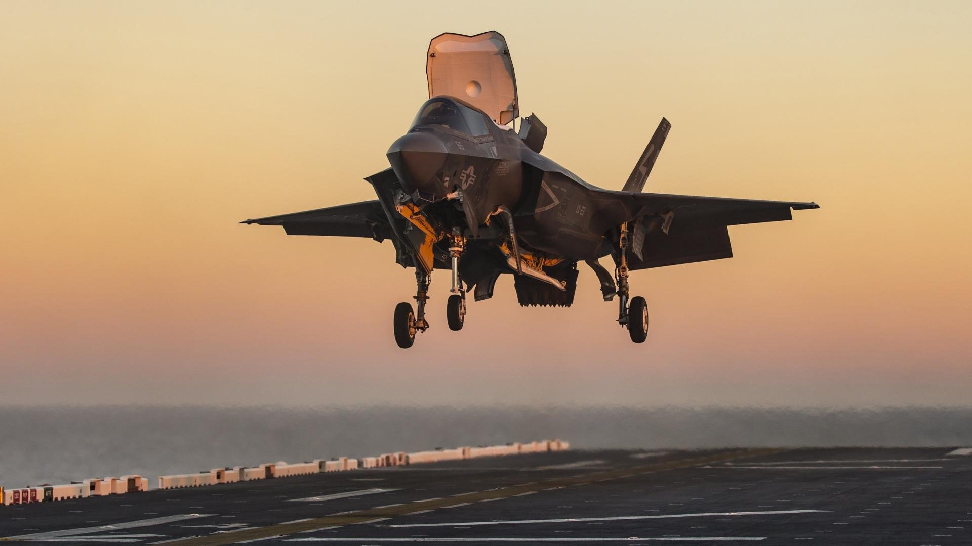 德甲精彩瞬间：速度、力量、智慧的极致展现！，德甲跑动距离排名